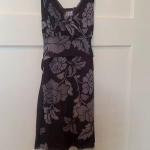 White House black market tank